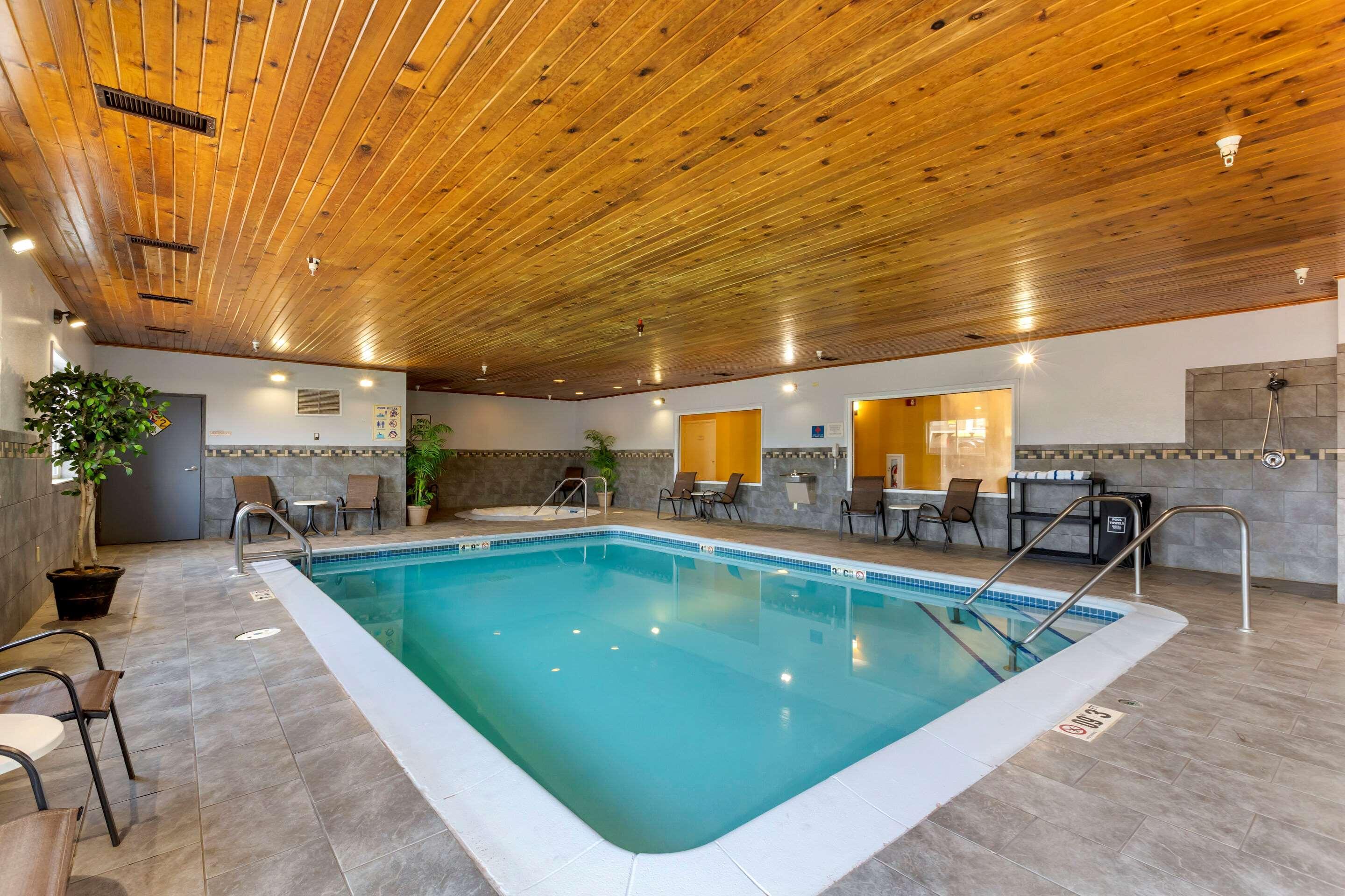 Quality Inn & Suites Keokuk North Zewnętrze zdjęcie