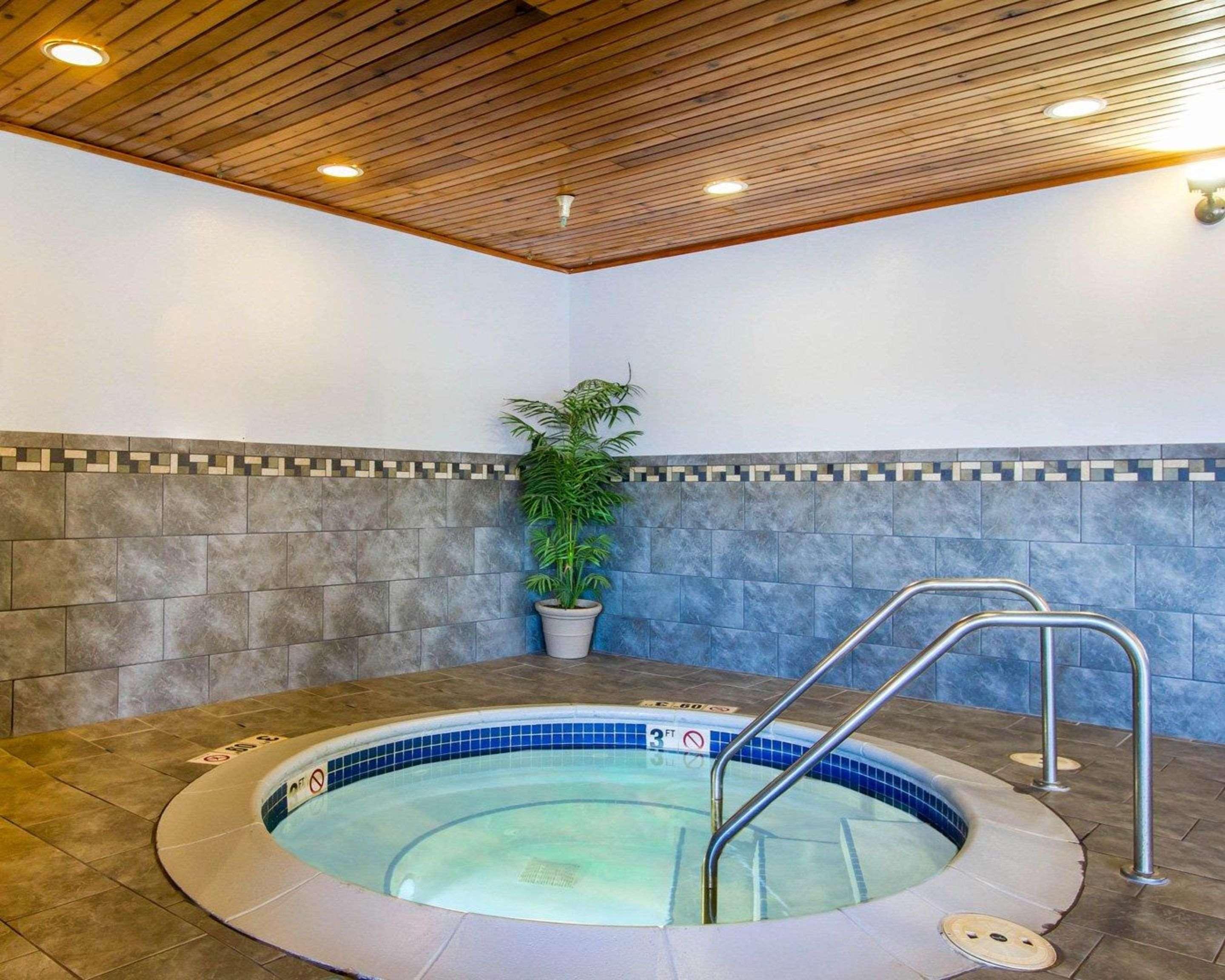 Quality Inn & Suites Keokuk North Zewnętrze zdjęcie