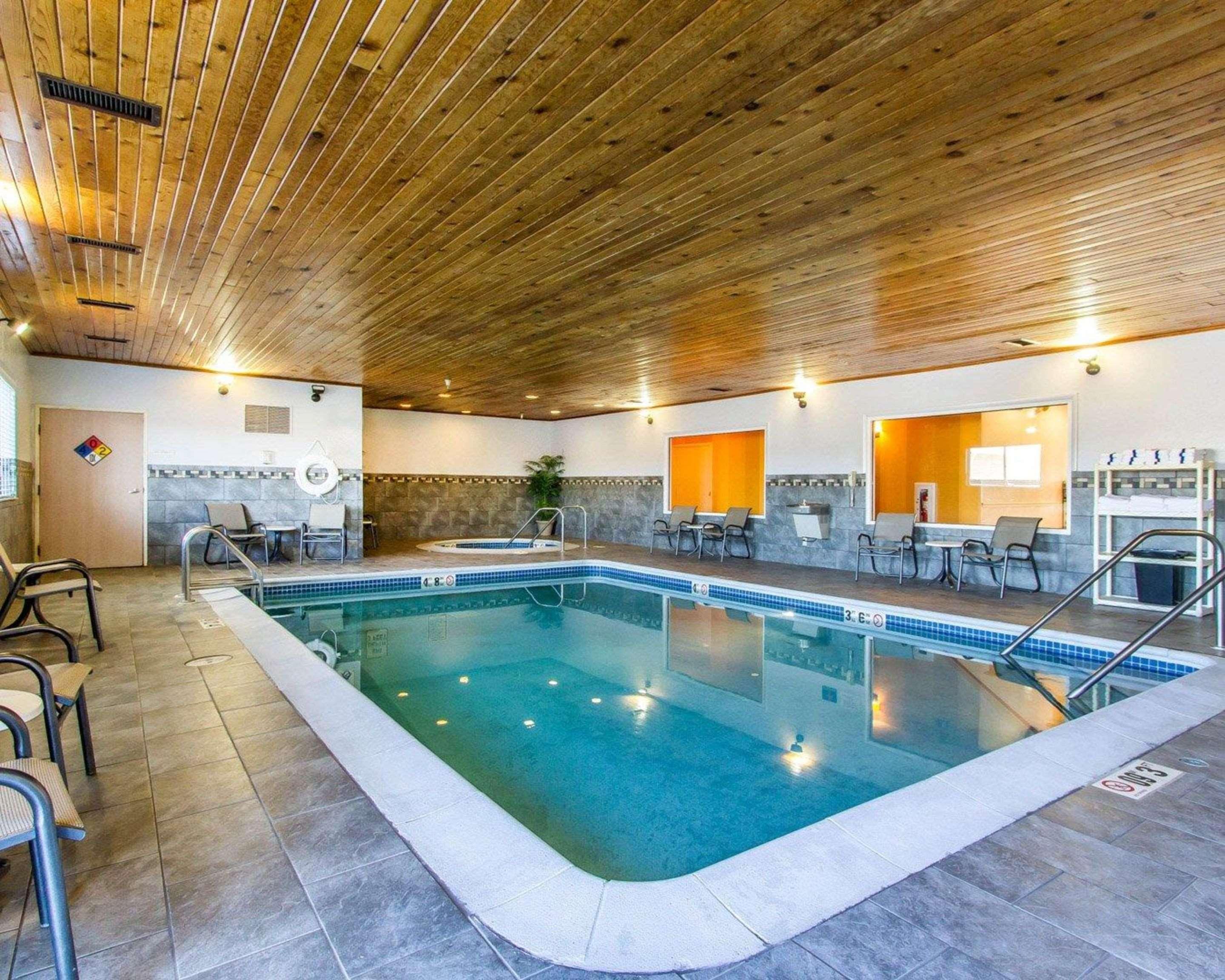 Quality Inn & Suites Keokuk North Zewnętrze zdjęcie